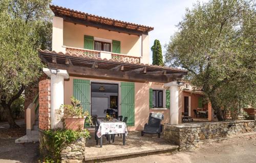 Stunning Home In Querciolo