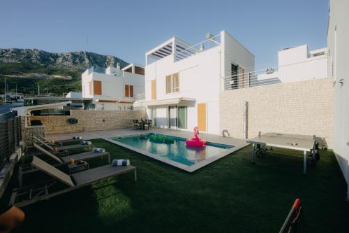 TI Amo Holiday House - Heated Pool