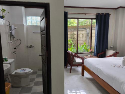 Bilik mandi di Vang Vieng Champa Resort