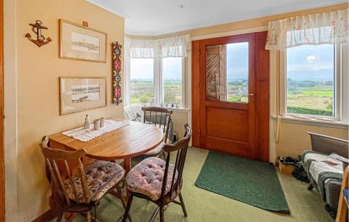 Χώρος καθιστικού στο Amazing Home In Vanse With House Sea View