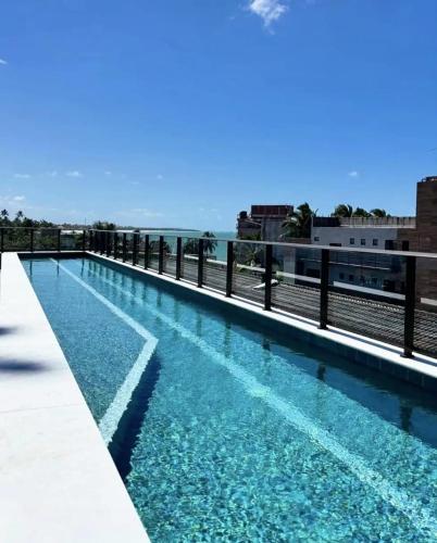 Flat em Porto de Galinhas com Varanda,Próximo ao Mar e ao Centro Comercial