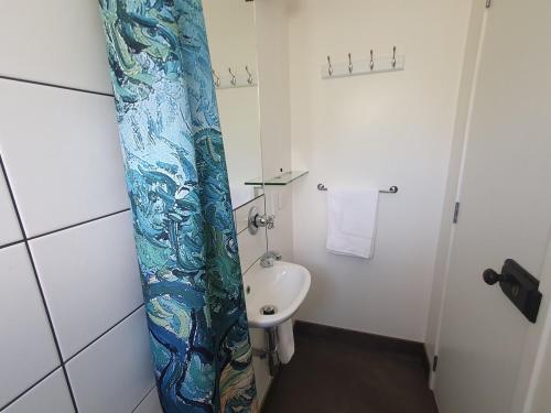 Ένα μπάνιο στο Beautiful & Unique - The Chapel on the Olive Grove