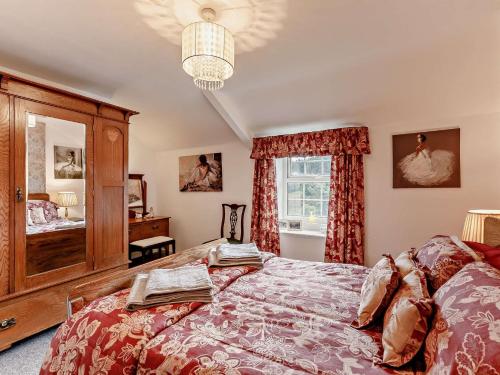 Ένα ή περισσότερα κρεβάτια σε δωμάτιο στο 2 Bed in Blanchland 92807