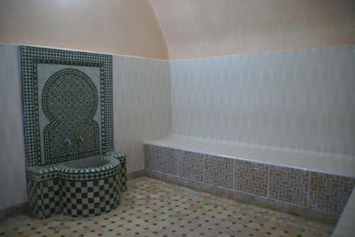 Bilik mandi di Riad Les Jardins de Tafraoute