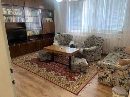 Χώρος καθιστικού στο Къща за гости Elion House