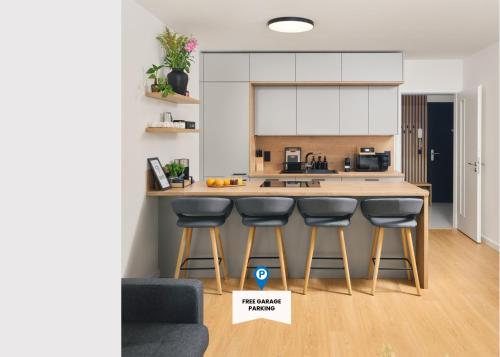 Beta Home - Free Garage, Air Condition, Garden, at Metro, 2nd parking on request