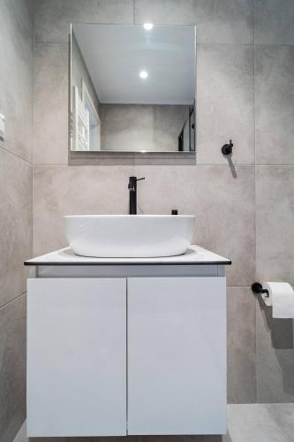Hector - Comfort studio in the center of Larisa