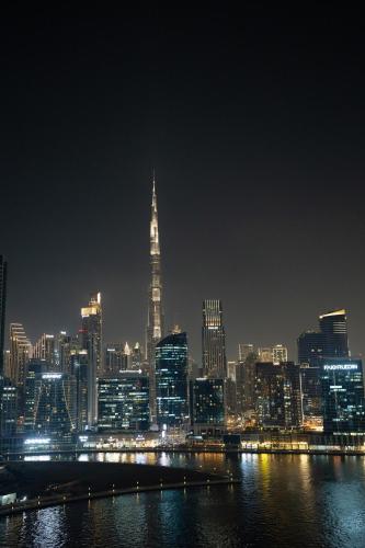 Business Bay 1BR Burj Khalifa&Canal Views,3Balcony