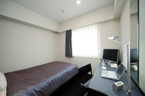 Televisyen dan/atau pusat hiburan di Nesthotel Alt Meguro Ekimae