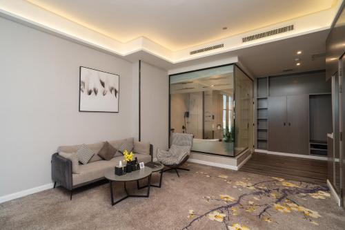 Posezení v ubytování Msharef Almoden hotel