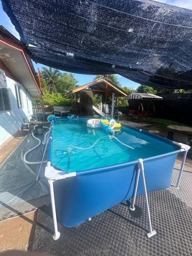 Bazén v ubytování Homestay RAF nebo v jeho okolí