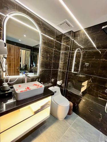 Ένα μπάνιο στο Royal Hotel Thanh Trì