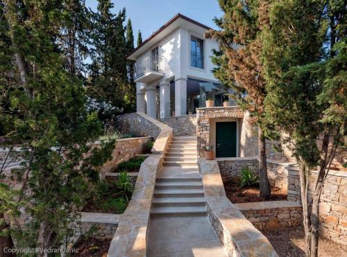 Beautiful Hvar Villa 4 Bedrooms Villa Stone Pine Private Infinity Pool
