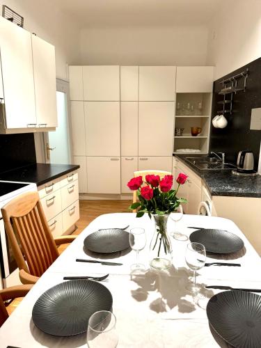 Comfy central apartment 93 Sqm
