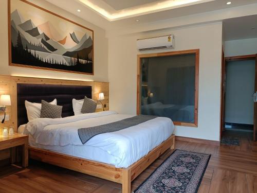 Cama o camas de una habitación en Heryk Hillview Hotel