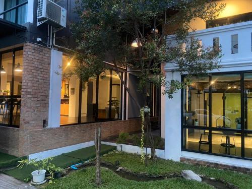 Bangunan di mana terletaknya hotel