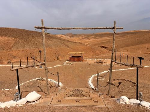 Un paisaje natural cerca del camping de lujo