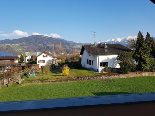 Nespecifikovaný výhled na hory nebo výhled na hory při pohledu z apartmánu