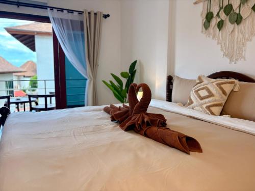 Letto o letti in una camera di Lavoe Boutique Hotel