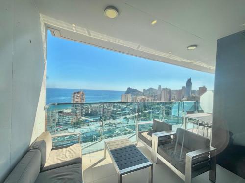 Sunset Drive 9-18 Poniente Beach
