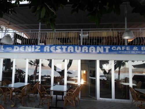 Fachada o entrada de Deniz Hotel