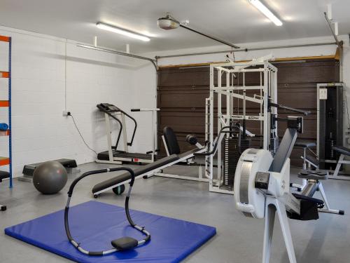 Spordikeskus ja/või sportimisvõimalused majutusasutuses Hawthorn Cottage
