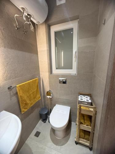 Salle de bains dans l'établissement Family Comfort 3 Bedroom Apt