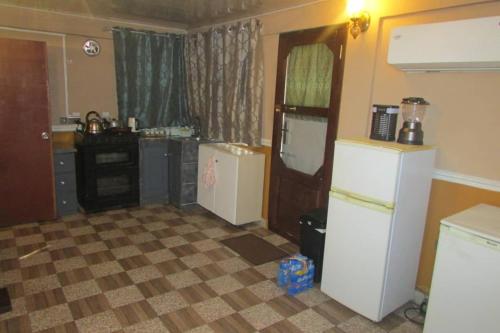 Gallery image of Nic's Inn in Freetown