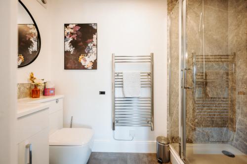 Ένα μπάνιο στο Boutique Shrewsbury Rooms
