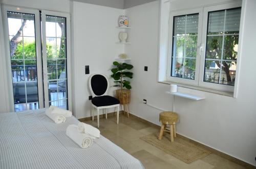 "KREON" Riviera House - Spacious house by the sea