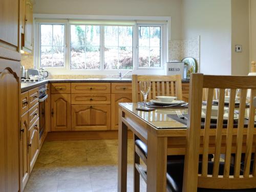 Gallery image of Woodland View Bungalow 2 - Uk10493 in Pennal