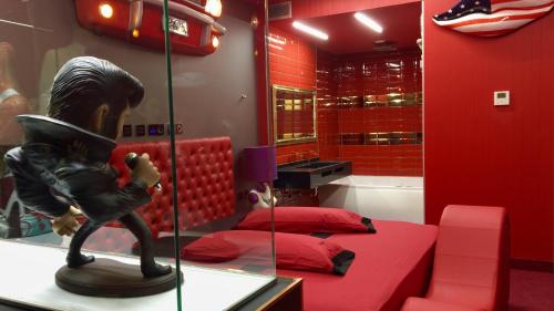 Ruang duduk di Motel Venus Madrid Norte