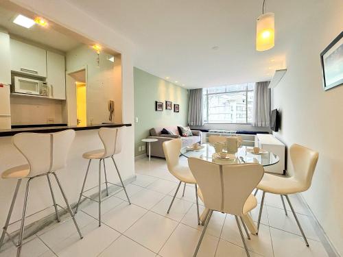 Kuchyň nebo kuchyňský kout v ubytování Edifício Dez de Março