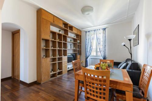 Hostly-Roma Clelia Suite-Few Steps from S Giovanni