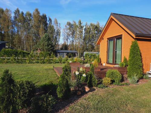 Сад в Cabin for Seaside Retreat