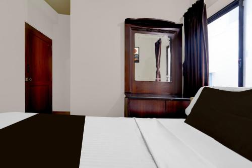 ティルチラーパッリにあるHotel O Sri Mahalakshmi Residencyのギャラリーの写真