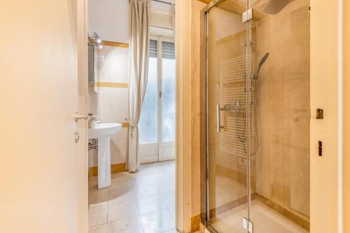 4 Pax Luxury Milano Duomo San Babila