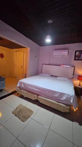 Llit o llits en una habitació de Casa beira mar