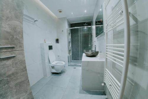 Central Luxury
