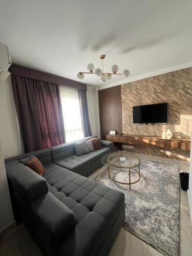 Evoke suites Golden studio b12