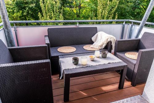 Balkoni atau teres di 3x 2er-Zimmer mit großer Wohnküche