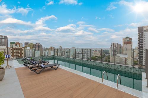 Cozzy Premium Paulista — Swimming pool