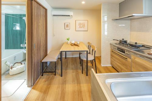 7 min walk from JR Yamanote Line Uguisudani Spacious 4-Bedroom House near Ueno & Asakusa With Parking