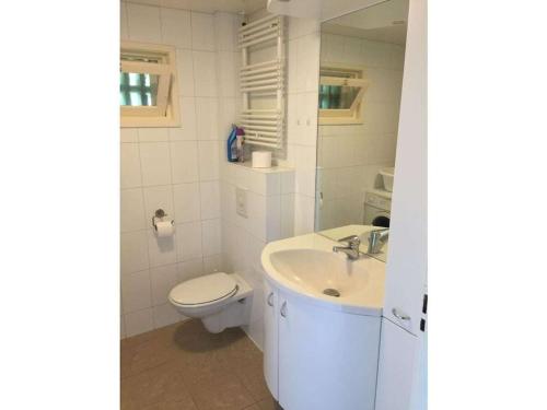 Et badeværelse på 1-bedroom bungalow