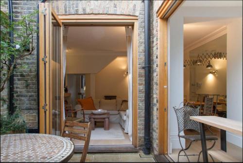 ロンドンにあるRetreat to a Stylish 1 Bedroom Flat in Chelseaのギャラリーの写真