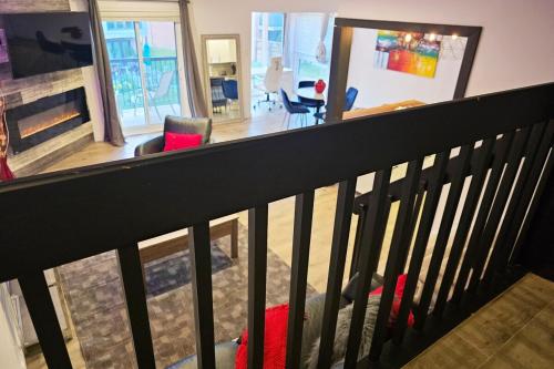 Foto dalla galleria di Bright Spacious 2 BDR Condo 10 min to DT Ottawa a Gatineau