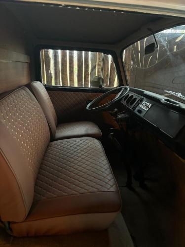 a back seat of a car with the back seatsktopangering at Espaço Gaia in Santana do Riacho