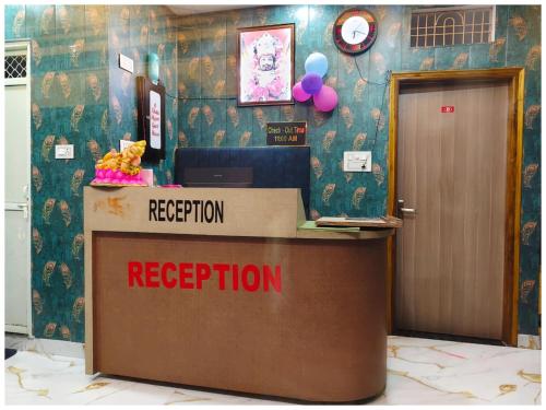 Gallery image of Hotel !! PVS LUXURY GRAND- Shree Kashi Vishwanath Temple - Fully Air Conditioned Hotel - Best HOTEL in Varanasi