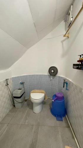 Ένα μπάνιο στο NUBDAO 168 Homestay