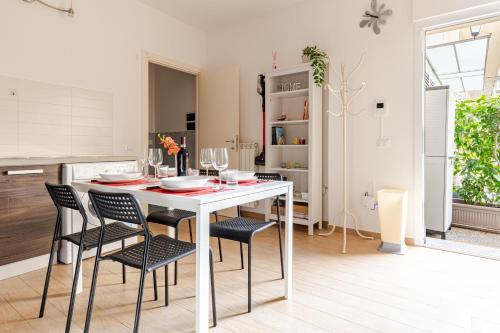 New charming apartment with garden in Florence